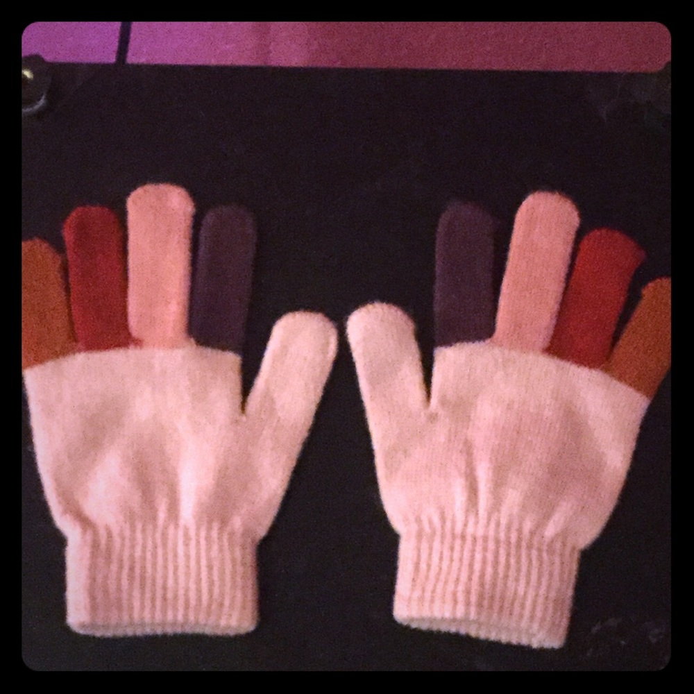 NWOT never worn girls gloves
